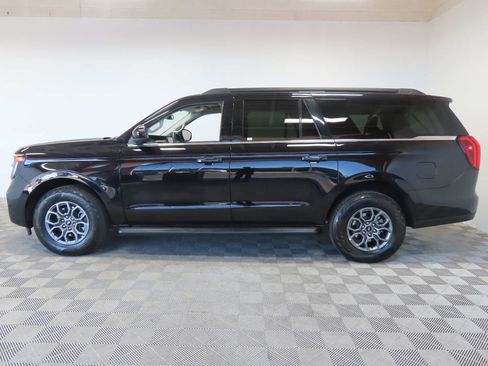 Used 2025 Ford Expedition Max Active AWD/4WD image 4