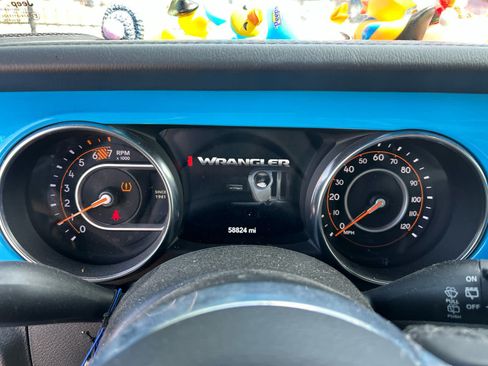 Used 2021 Jeep Wrangler Unlimited Sahara AWD/4WD image 11