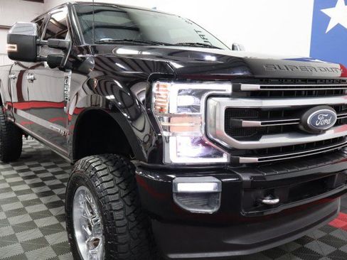 Used 2022 Ford F250 Platinum w/ FX4 Off-Road Package AWD/4WD image 23