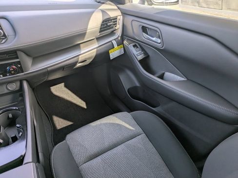 New 2026 Nissan Rogue SV w/ Cold Weather Package FWD image 17