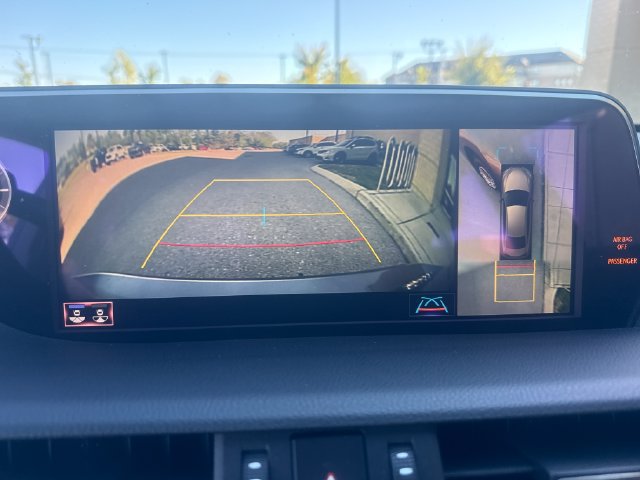 Used 2021 Lexus ES 300h Ultra Luxury w/ Accessory Package FWD image 17