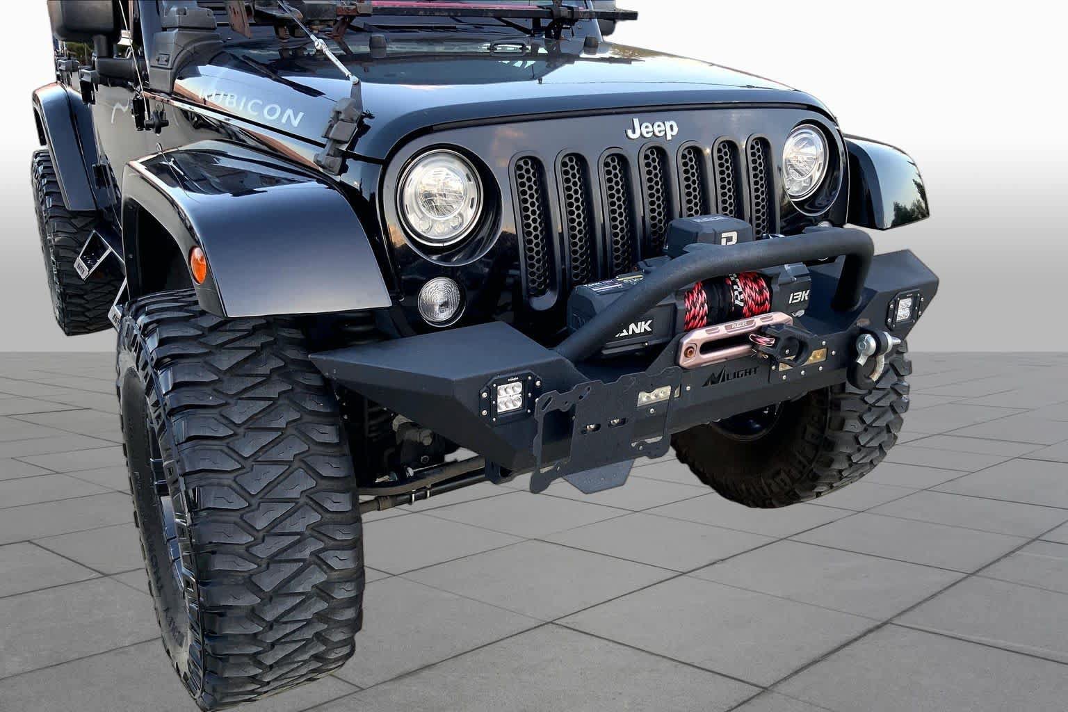 Used 2017 Jeep Wrangler Unlimited Rubicon w/ Connectivity Group AWD/4WD image 27
