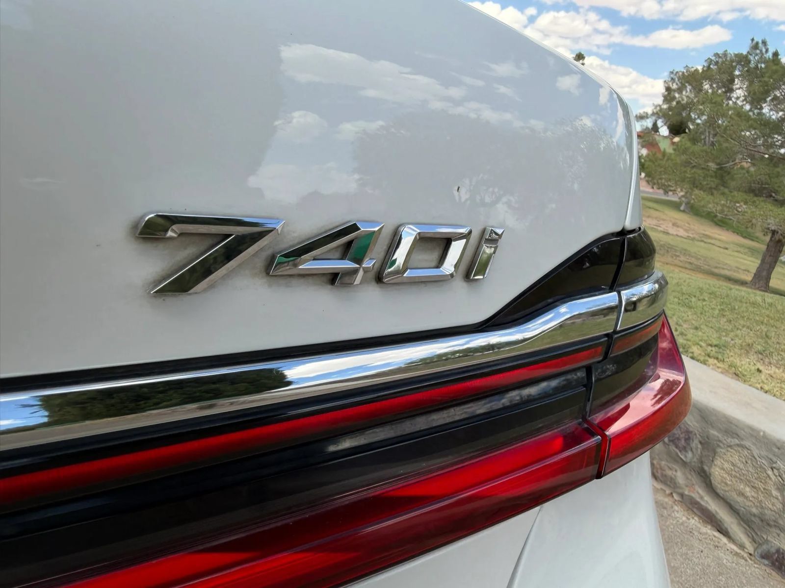 Used 2022 BMW 740i w/ Premium Package RWD image 17