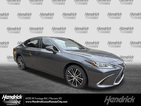 Used 2023 Lexus ES 250 w/ Premium Package image 1