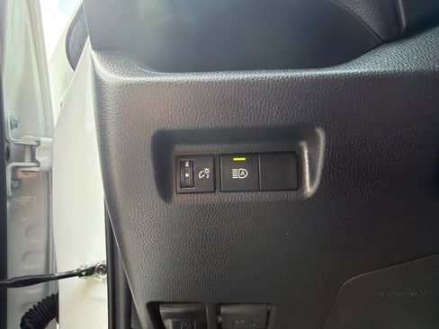 Used 2025 Toyota RAV4 LE AWD/4WD image 25