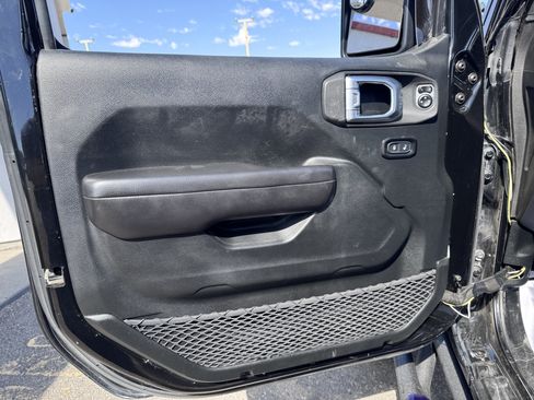 Used 2020 Jeep Wrangler Unlimited Sport S AWD/4WD image 10