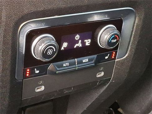 Used 2021 Chevrolet Tahoe Premier w/ Premium Package image 12