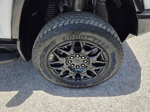 New 2026 GMC Hummer EV SUV AWD/4WD image 19