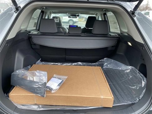 New 2025 Toyota RAV4 XLE image 4