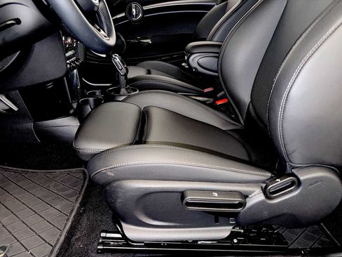 Certified 2023 MINI Cooper S FWD image 10