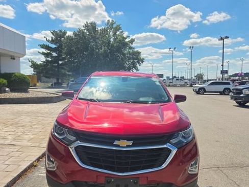 Used 2019 Chevrolet Equinox LT FWD image 2