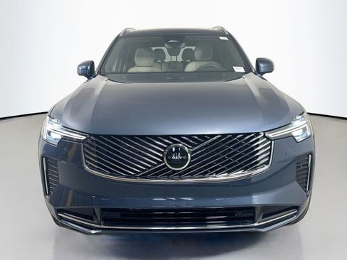 New 2026 Volvo XC90 B5 Core AWD/4WD image 2