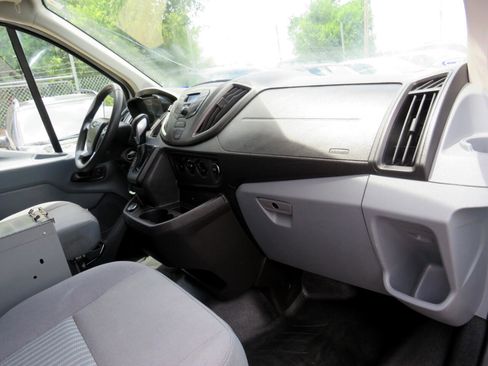 Used 2019 Ford Transit 250 130 Low Roof image 21