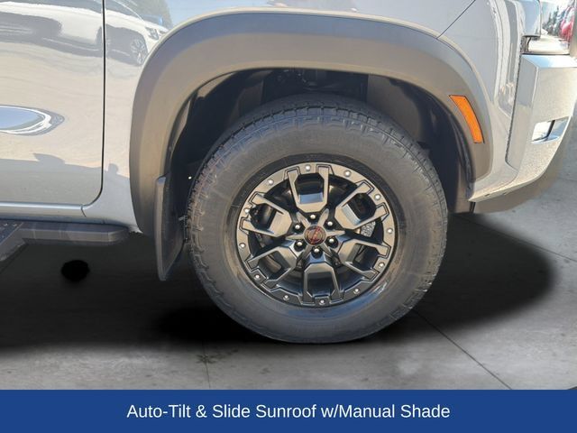 Used 2023 Nissan Frontier PRO-4X AWD/4WD image 29