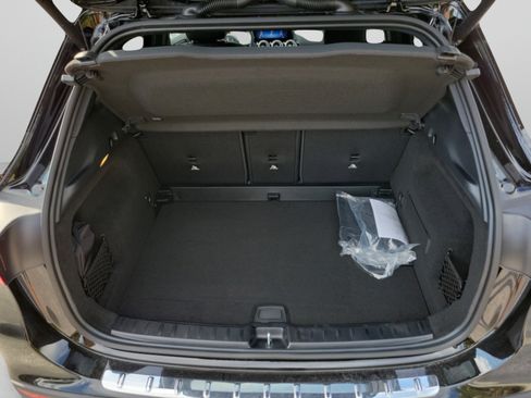 Certified 2026 Mercedes-Benz GLA 250 image 6