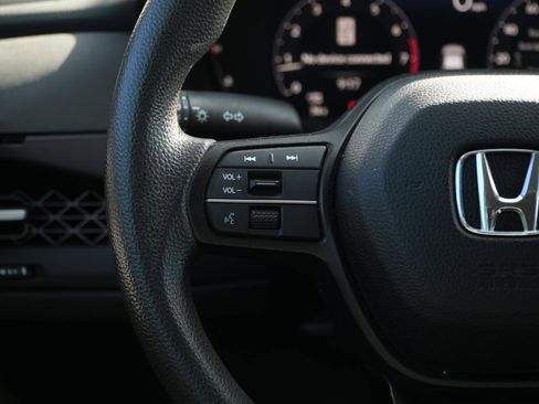 Used 2023 Honda Accord EX image 20
