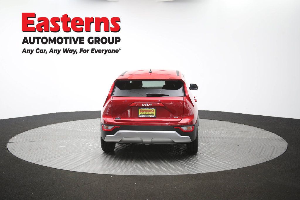 Used 2025 Kia Niro LX FWD image 37