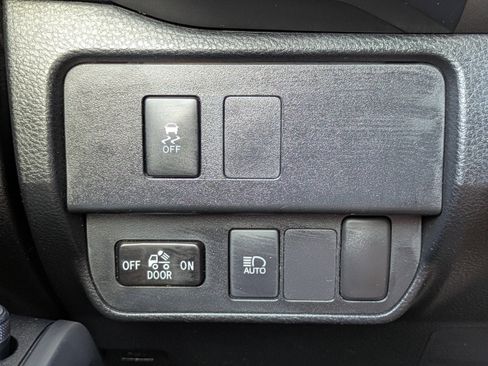 Used 2021 Toyota Tacoma SR w/ SR Convenience Package image 25