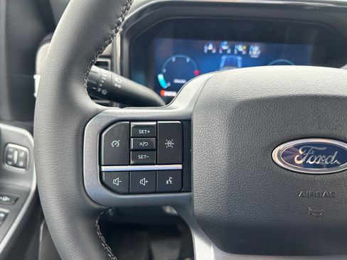 New 2026 Ford F550 4x4 Crew Cab image 33