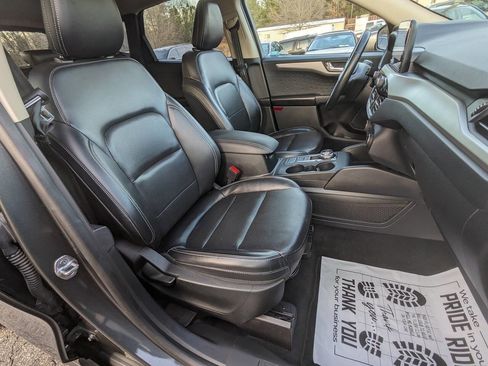 Used 2020 Ford Escape SEL image 13