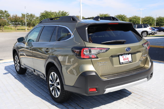 Certified 2024 Subaru Outback Limited AWD/4WD image 3