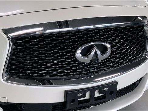 Used 2019 INFINITI QX60 Luxe w/ Essential Package image 30