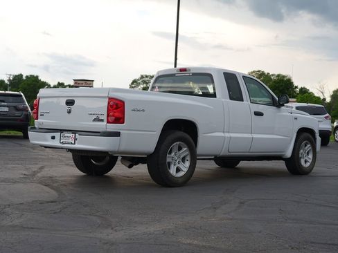 Used 2011 Dodge Dakota Big Horn w/ Skid Plate Group AWD/4WD image 3