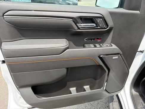 New 2026 GMC Sierra 1500 AT4 w/ AT4 Premium Package AWD/4WD image 17