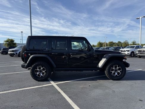 Used 2021 Jeep Wrangler Unlimited Rubicon w/ Cold Weather Group image 9