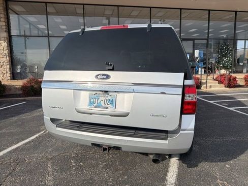Used 2016 Ford Expedition Limited w/ Equipment Group 301A image 2
