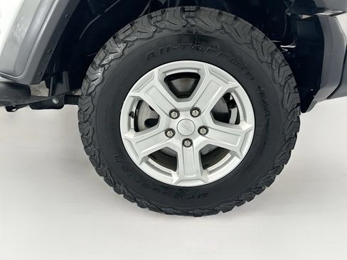 Used 2020 Jeep Wrangler Unlimited Sport S AWD/4WD image 31