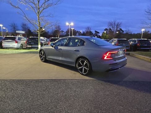 Used 2024 Volvo S60 B5 Plus image 4