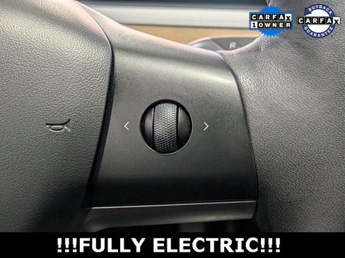 Used 2023 Tesla Model 3 Standard Range image 26