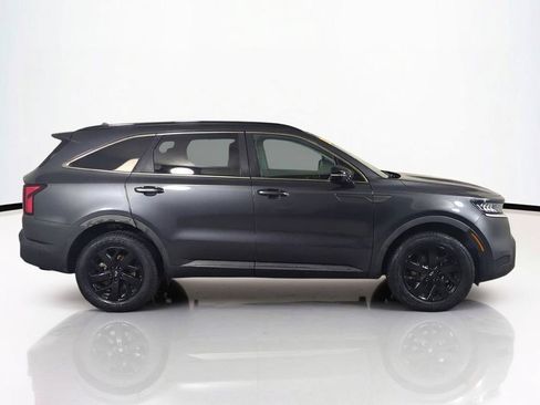 Used 2021 Kia Sorento S w/ Panoramic Sunroof Package AWD/4WD image 4