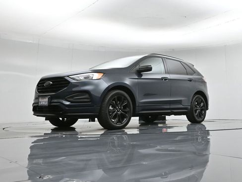 Used 2022 Ford Edge SE w/ Black Appearance Package image 48