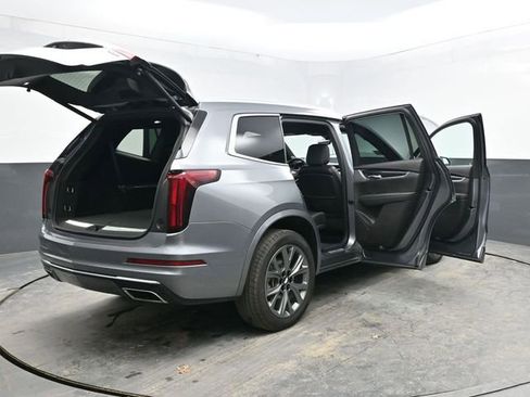 Used 2020 Cadillac XT6 Premium Luxury image 42