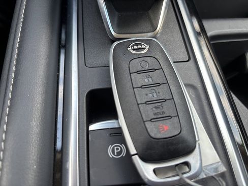 Used 2024 Nissan Pathfinder SL w/ Cargo Package image 37