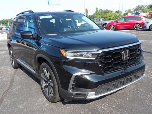 Certified 2023 Honda Pilot Elite image 1