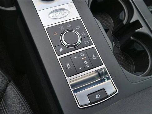 Used 2020 Land Rover Discovery Landmark AWD/4WD image 14