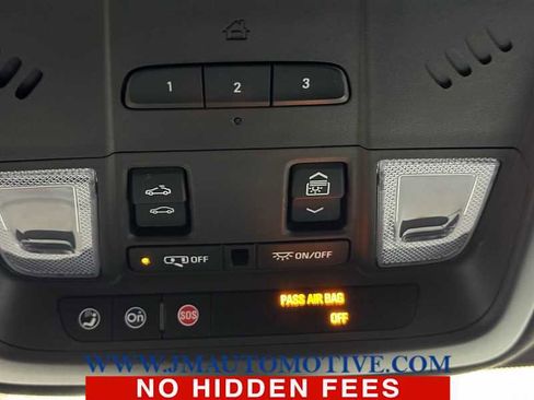 Used 2019 Cadillac XT5 Platinum image 38