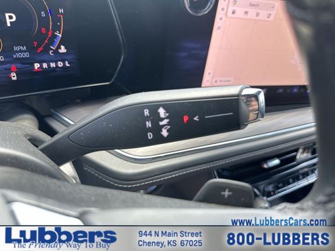 Used 2025 Chevrolet Tahoe LT AWD/4WD image 20