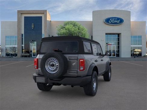 New 2025 Ford Bronco 4-Door image 8