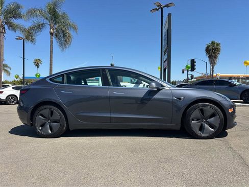 Used 2020 Tesla Model 3 Long Range image 37