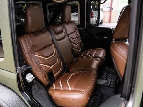 Used 2018 Jeep Wrangler Unlimited Rubicon AWD/4WD image 77