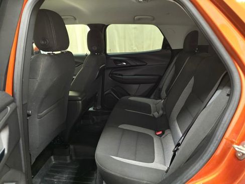 Used 2022 Chevrolet TrailBlazer LT AWD/4WD image 25
