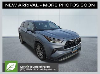 Used 2020 Toyota Highlander Platinum 360° Tour