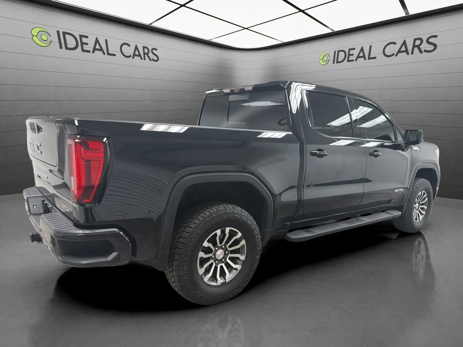Used 2020 GMC Sierra 1500 AT4 w/ AT4 Premium Package AWD/4WD image 5