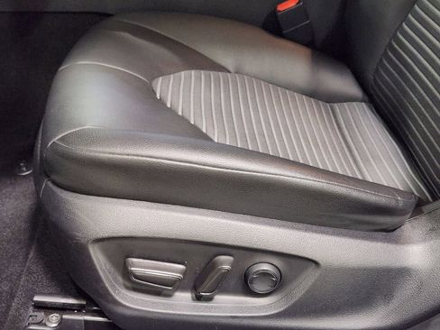 Used 2022 Toyota Camry SE image 42