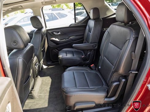 Used 2020 Chevrolet Traverse RS w/ LPO, 'HIT The Road' Package AWD/4WD image 42