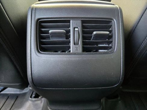 Used 2018 Honda Accord Sport image 18